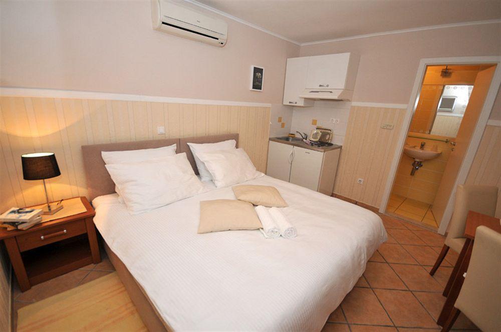 Apartments & Rooms Buble Trogir Luaran gambar