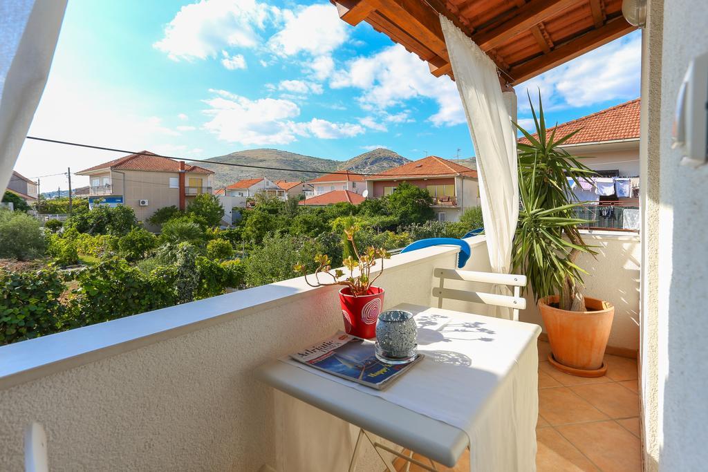 Apartments & Rooms Buble Trogir Luaran gambar